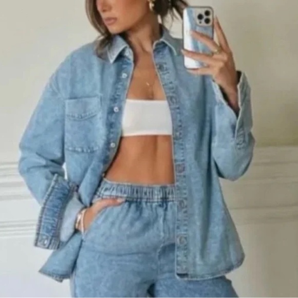 WeWoreWhat Light Blue Denim jacket - Picture 1 of 3